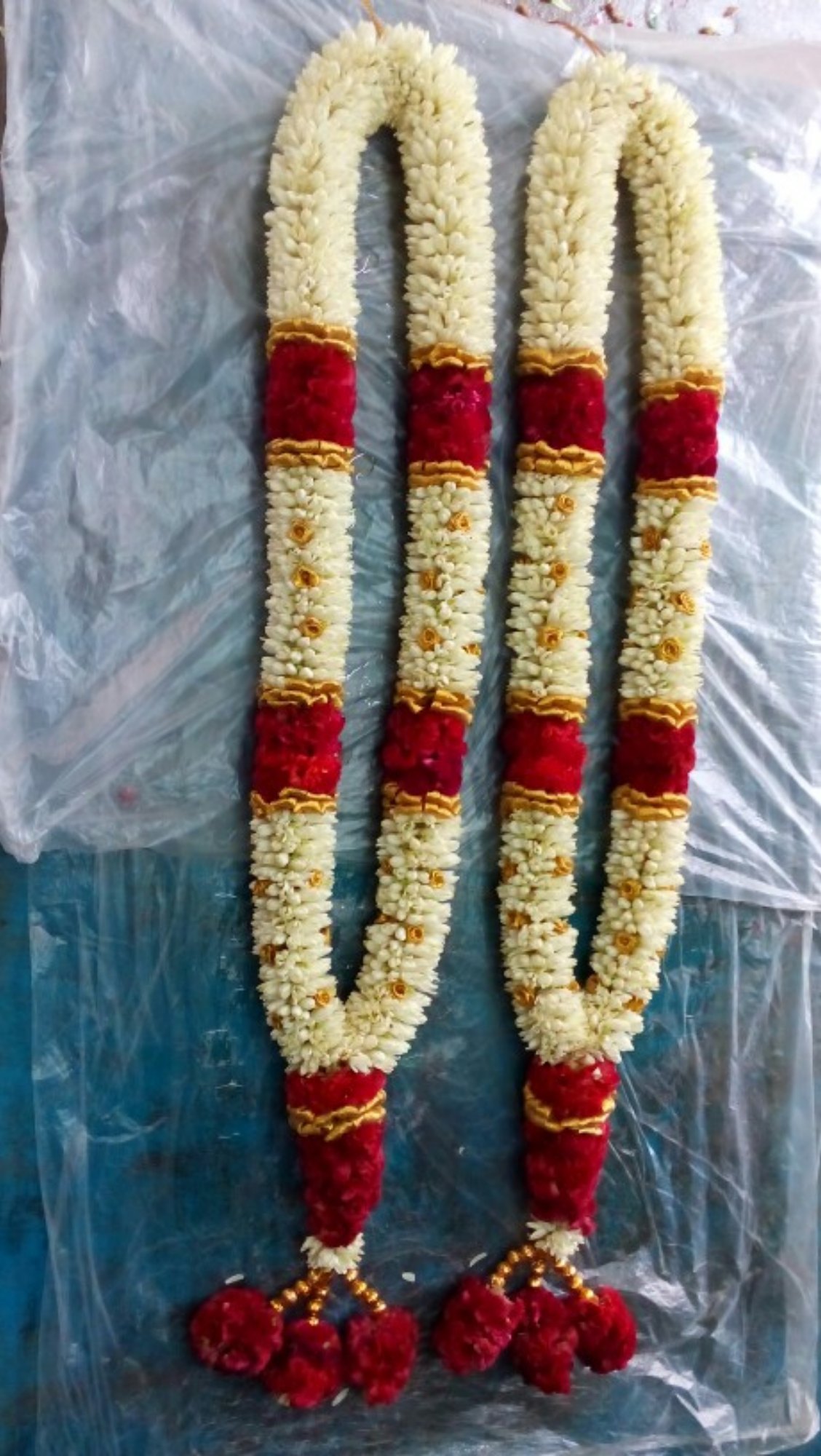 Lily Wedding Garland