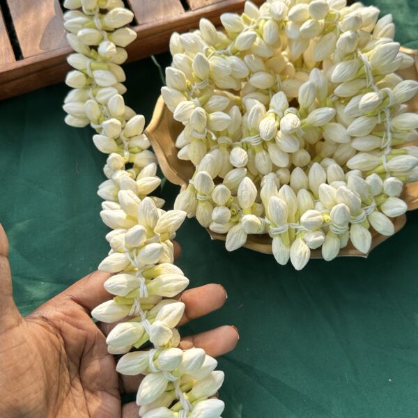 Malli (Jasmine)